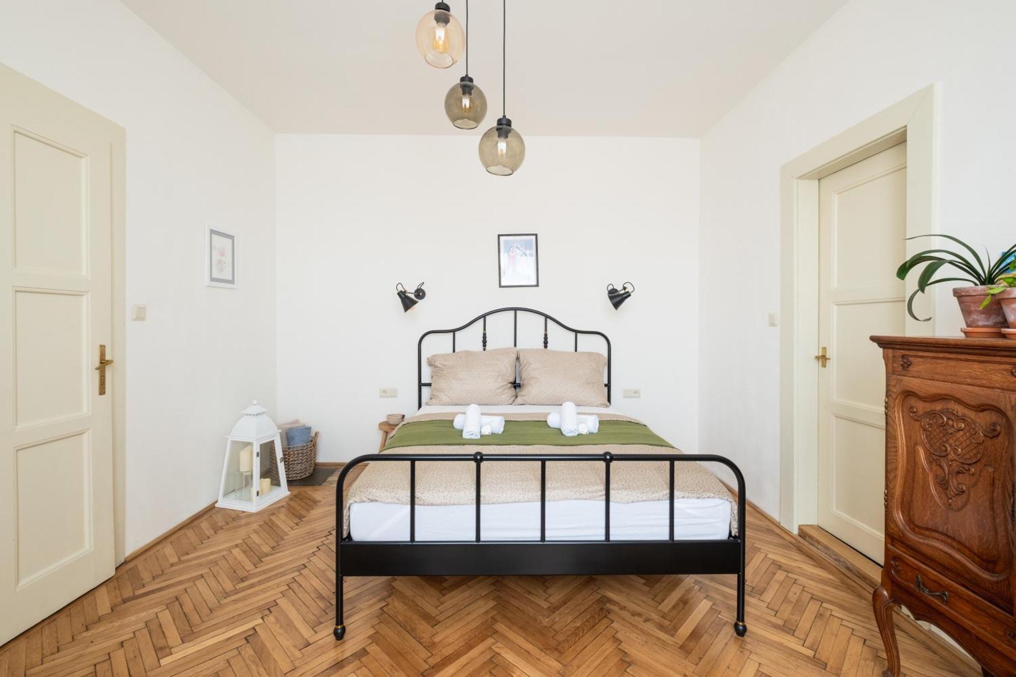 Romantic Apartment In The City Centre Banska Stiavnica Luaran gambar