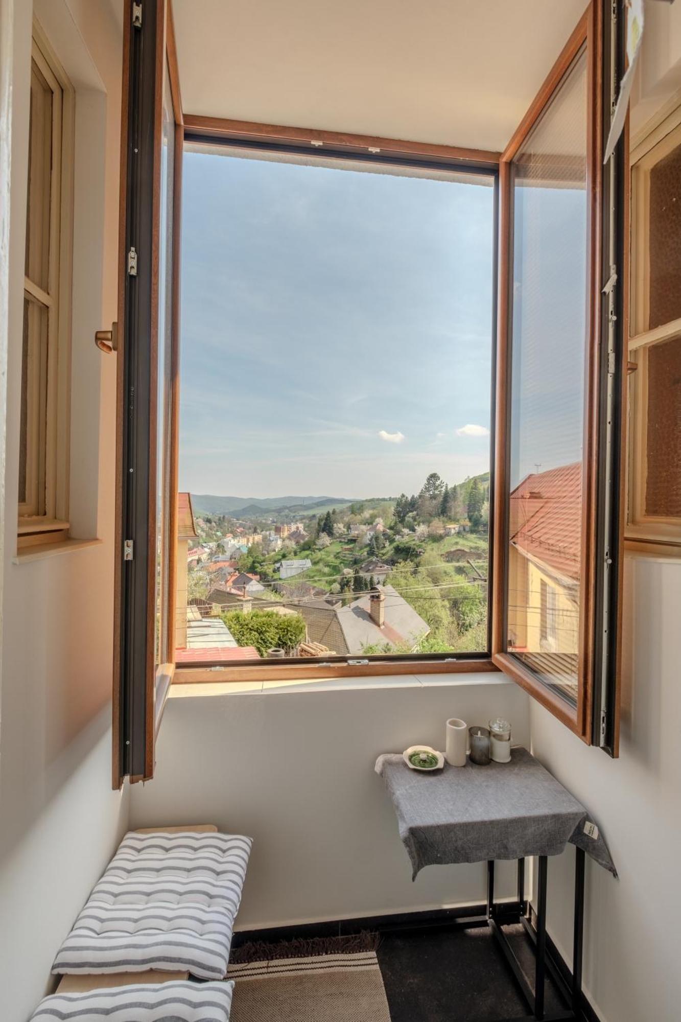 Romantic Apartment In The City Centre Banska Stiavnica Luaran gambar